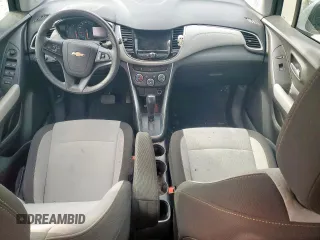 2021 Chevrolet Trax LS with VIN KL7CJKSB0MB327333, listed as a Copart auction lot 51139865 with 33,656 mi miles and Clean Title. Bid and sale history available at carsss.com. Image 8.