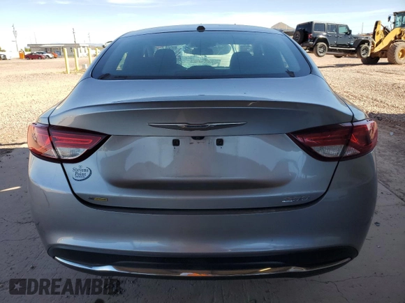 2015 Chrysler 200 Limited z VIN 1C3CCCAB4FN680586, wystawiony jako Copart lot #55215785 z przebiegiem 126 282 mil mil oraz Szkoda całkowita • Salvage title. Historia ofert i sprzedaży dostępna na DreamBid. Obrazek 6.