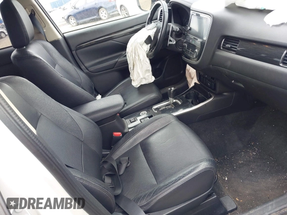 2017 Mitsubishi Outlander GT with VIN JA4JZ4AX9HZ018074, listed as a IAAI auction lot 42536932 with 149,925 mi miles and . Bid and sale history available at DreamBid. Image 5.