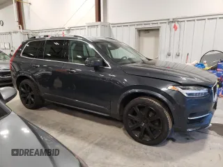2016 Volvo XC90 T6 Momentum with VIN YV4A22PK3G1071809, listed as a Copart auction lot 68941802 with 89,566 mi miles. Bid and sale history available at carsss.com. Image 4.