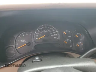 2005 GMC Yukon SLT z VIN 1GKEC13T45R134381, wystawiony jako Copart lot #45040165 z przebiegiem Nie podano mil oraz Szkoda całkowita • Salvage title. Historia ofert i sprzedaży dostępna na DreamBid. Obrazek 9.