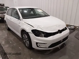 2019 Volkswagen Golf SE z VIN WVWKR7AU2KW907826, wystawiony jako IAAI lot #42030754 z przebiegiem 34 608 mil mil oraz . Historia ofert i sprzedaży dostępna na DreamBid. Obrazek 6.