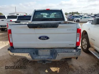 2019 Ford F-250 XL with VIN 1FT7X2B62KEG56083, listed as a IAAI auction lot 42452430 with 150,903 mi miles and . Bid and sale history available at DreamBid. Image 15.