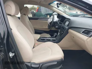 2016 Hyundai Sonata SE with VIN 5NPE24AFXGH401286, listed as a IAAI auction lot 41969686 with 134,592 mi miles and . Bid and sale history available at carsss.com. Image 5.