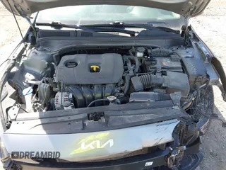 2024 Kia Forte LXS z VIN 3KPF24AD0RE713420, wystawiony jako IAAI lot #42091051 z przebiegiem 36 875 mil mil oraz . Historia ofert i sprzedaży dostępna na DreamBid. Obrazek 10.