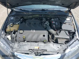 2006 Mazda Mazda6 Grand Touring s with VIN 1YVHP80DX65M52771, listed as a IAAI auction lot 42091020 with 207,727 mi miles. Bid and sale history available at carsss.com. Image 10.