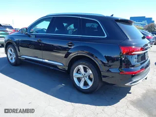 2021 Audi Q7 Premium with VIN WA1AJAF70MD035402, listed as a IAAI auction lot 41947818 with 40,939 mi miles. Bid and sale history available at carsss.com. Image 3.
