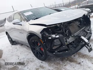 2020 Chevrolet Blazer RS z VIN 3GNKBKRS2LS671712, wystawiony jako IAAI lot #41289197 z przebiegiem 71 578 mil mil oraz . Historia ofert i sprzedaży dostępna na DreamBid. Obrazek 1.