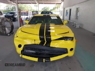 2014 Chevrolet Camaro LT z VIN 2G1FB1E39E9178251, wystawiony jako IAAI lot #42364608 z przebiegiem 161 435 mil mil oraz . Historia ofert i sprzedaży dostępna na DreamBid. Obrazek 12.