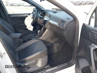 2023 Volkswagen Tiguan SE R-Line Black with VIN 3VV8B7AX9PM086225, listed as a IAAI auction lot 41276879 with Not provided miles and . Bid and sale history available at DreamBid. Image 5.