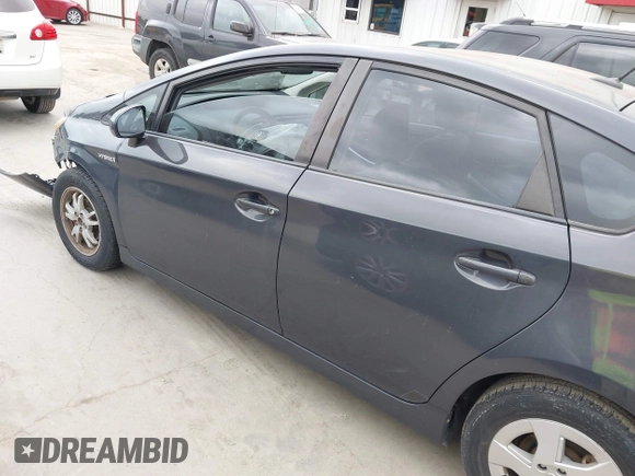 2010 Toyota Prius II z VIN JTDKN3DU8A0174814, wystawiony jako IAAI lot #42131628 z przebiegiem 70 681 mil mil oraz . Historia ofert i sprzedaży dostępna na DreamBid. Obrazek 15.
