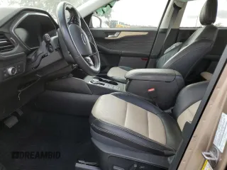 2021 Ford Escape Titanium Hybrid z VIN 1FMCU0DZXMUB05228, wystawiony jako Copart lot #44167735 z przebiegiem Nie podano mil oraz Nie do naprawy • Non repairable. Historia ofert i sprzedaży dostępna na DreamBid. Obrazek 7.