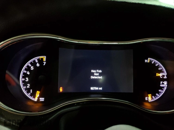 2016 Jeep Grand Cherokee Laredo с VIN 1C4RJFAG4GC470057, выставлен на аукционе Copart как лот 52941545 с пробегом 92 794 миль миль и Чистый • Clean title. История ставок и продаж доступна на DreamBid. Изображение 9.