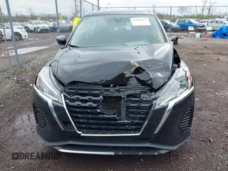 2022 Nissan Kicks S with VIN 3N1CP5BV0NL482271, listed as a IAAI auction lot 41918879 with 105,618 mi miles. Bid and sale history available at carsss.com. Image 12.