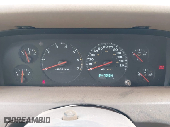 2001 Jeep Grand Cherokee Laredo с VIN 1J4GX48S61C623687, выставлен на аукционе IAAI как лот 41957295 с пробегом 247 284 миль миль и . История ставок и продаж доступна на DreamBid. Изображение 7.