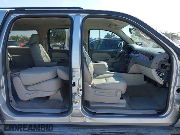 2012 Chevrolet Suburban LT with VIN 1GNSCJE01CR220186, listed as a IAAI auction lot 41476520 with 117,714 mi miles and . Bid and sale history available at DreamBid. Image 14.