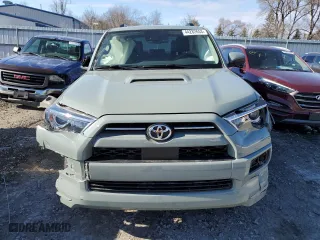 2023 Toyota 4Runner TRD Sport with VIN JTESU5JR3P6103827, listed as a Copart auction lot 44282653 with 2,003 mi miles. Bid and sale history available at carsss.com. Image 5.