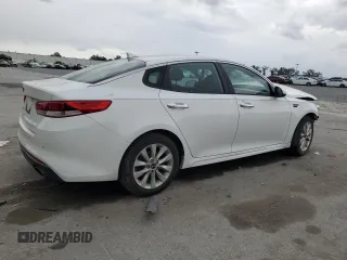 2018 Kia Optima LX with VIN 5XXGT4L3XJG253264, listed as a Copart auction lot 52143655 with 136,592 mi miles and Salvage Title. Bid and sale history available at carsss.com. Image 3.