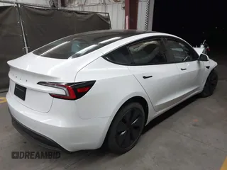 2025 Tesla Model 3 Long Range with VIN 5YJ3E1EA1SF913182, listed as a IAAI auction lot 42072870 with Not provided miles and . Bid and sale history available at DreamBid. Image 4.