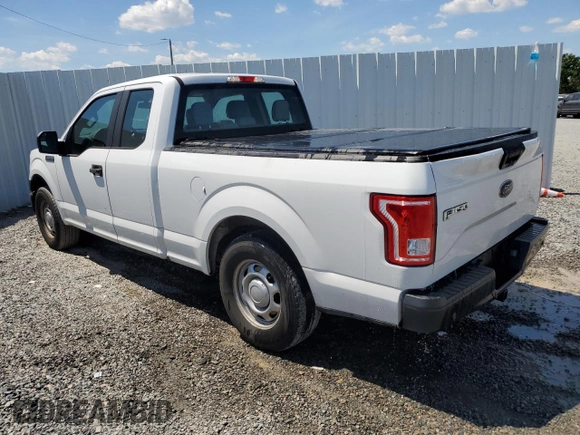 2017 Ford F-150 XL with VIN 1FTEX1C85HFB35704, listed as a Copart auction lot 50932485 with 198,870 mi miles and Clean Title. Bid and sale history available at carsss.com. Image 2.