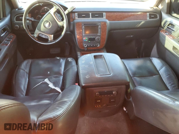 2010 Chevrolet Avalanche LTZ with VIN 3GNNCGE0XAG257069, listed as a Copart auction lot 45189615 with 206,377 mi miles and Salvage Title. Bid and sale history available at DreamBid. Image 8.