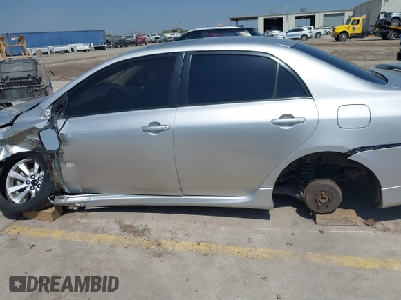 2009 Toyota Corolla with VIN 1NXBU40E39Z102927, listed as a IAAI auction lot 41864609 with 82,840 mi miles. Bid and sale history available at carsss.com. Image 14.