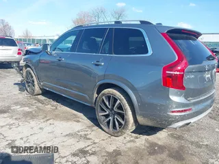 2018 Volvo XC90 Momentum with VIN YV4A22PK6J1386904, listed as a IAAI auction lot 41871000 with 58,955 mi miles. Bid and sale history available at carsss.com. Image 3.