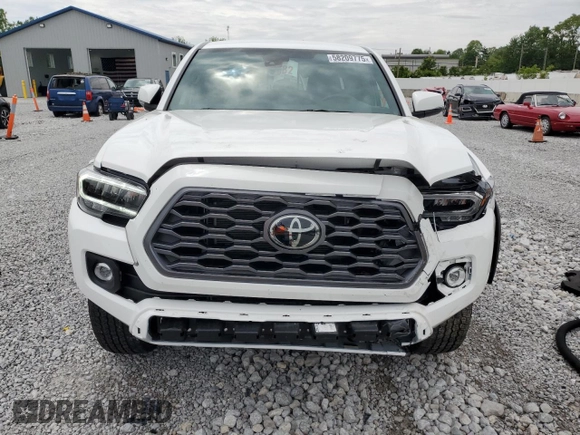 2023 Toyota Tacoma SR z VIN 3TMCZ5AN2PM583382, wystawiony jako Copart lot #58209775 z przebiegiem 17 442 mil mil oraz Szkoda całkowita • Salvage title. Historia ofert i sprzedaży dostępna na DreamBid. Obrazek 5.