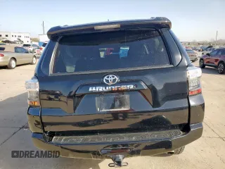 2021 Toyota 4Runner SR5 with VIN JTEEU5JR9M5236218, listed as a Copart auction lot 49112805 with 90,453 mi miles and Salvage title. Bid and sale history available at DreamBid. Image 6.