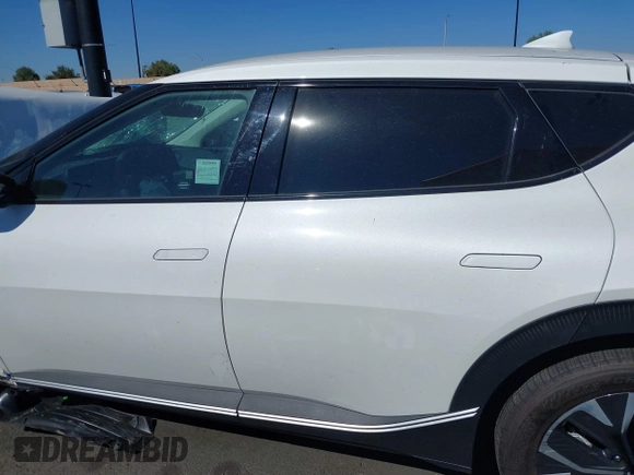 2024 Kia EV6 Wind with VIN KNDC34LA9R5224643, listed as a IAAI auction lot 41646847 with 1 mi miles. Bid and sale history available at carsss.com. Image 15.
