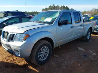 2015 Nissan Frontier SV z VIN 1N6AD0FR0FN711897, wystawiony jako IAAI lot #41586254 z przebiegiem 106 326 mil mil oraz . Historia ofert i sprzedaży dostępna na DreamBid. Obrazek 2.