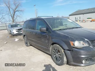 2017 Dodge Grand Caravan GT with VIN 2C4RDGEG4HR773081, listed as a IAAI auction lot 41694423 with 197,474 mi miles and . Bid and sale history available at DreamBid. Image 1.