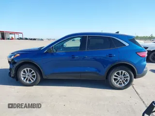 2022 Ford Escape SE Hybrid with VIN 1FMCU9BZXNUA45654, listed as a IAAI auction lot 41950858 with 54,792 mi miles and . Bid and sale history available at carsss.com. Image 15.