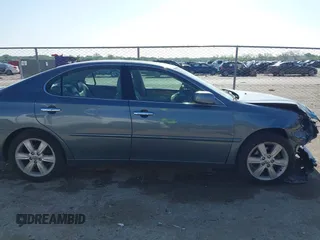 2005 Lexus ES 330 with VIN JTHBA30G155069616, listed as a IAAI auction lot 42093544 with 291,157 mi miles. Bid and sale history available at carsss.com. Image 13.