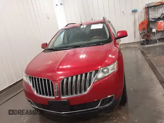 2011 Lincoln MKX with VIN 2LMDJ6JK7BBJ05086, listed as a IAAI auction lot 41866804 with 125,466 mi miles and . Bid and sale history available at carsss.com. Image 12.