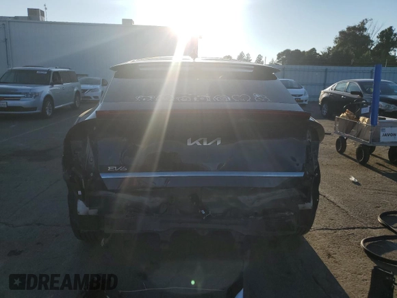 2022 Kia EV6 Wind with VIN KNDC34LA6N5065087, listed as a Copart auction lot 88561475 with 44,761 mi miles and Salvage Title. Bid and sale history available at carsss.com. Image 6.