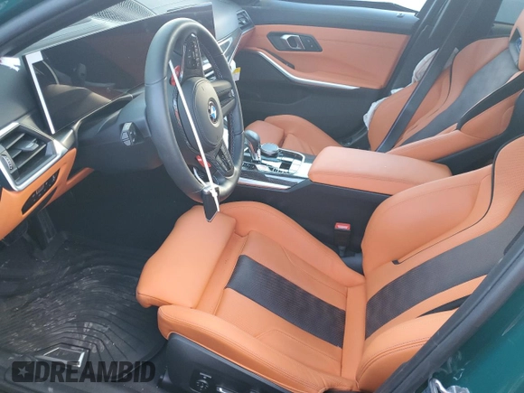 2024 BMW M3 Competition xDrive z VIN WBS43AY08RFT62048, wystawiony jako Copart lot #42980275 z przebiegiem Nie podano mil oraz Szkoda całkowita • Salvage title. Historia ofert i sprzedaży dostępna na DreamBid. Obrazek 7.