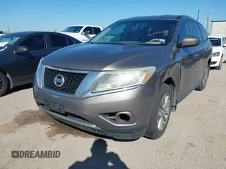 2013 Nissan Pathfinder Platinum with VIN 5N1AR2MNXDC678198, listed as a IAAI auction lot 41647304 with 196,601 mi miles. Bid and sale history available at carsss.com. Image 2.