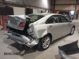 2010 Lexus ES 330 z VIN JTHBK1EG8A2413609, wystawiony jako IAAI lot #39619724 z przebiegiem 90 814 mil mil oraz . Historia ofert i sprzedaży dostępna na DreamBid. Obrazek 4.