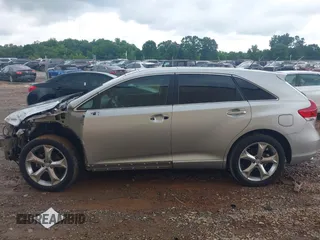 2015 Toyota Venza XLE with VIN 4T3ZK3BB3FU074499, listed as a IAAI auction lot 42498330 with 102,056 mi miles and . Bid and sale history available at DreamBid. Image 14.