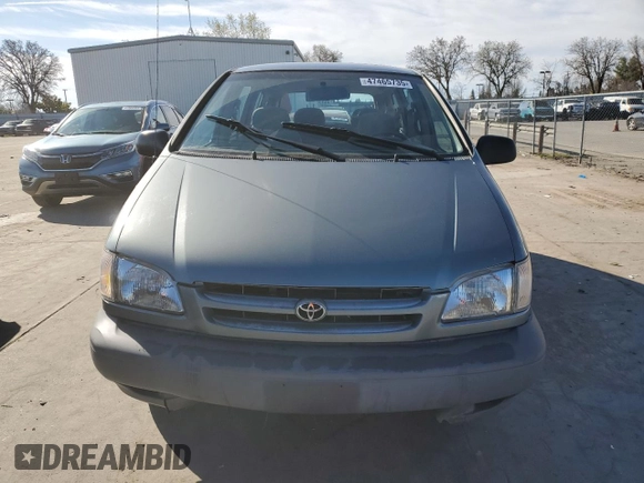 1999 Toyota Sienna CE with VIN 4T3ZF19C6XU098787, listed as a Copart auction lot 47465735 with 176,082 mi miles and Salvage Title. Bid and sale history available at carsss.com. Image 5.