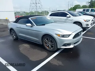 2016 Ford Mustang EcoBoost Premium z VIN 1FATP8UH4G5221806, wystawiony jako IAAI lot #42145462 z przebiegiem 116 223 mil mil oraz . Historia ofert i sprzedaży dostępna na DreamBid. Obrazek 1.