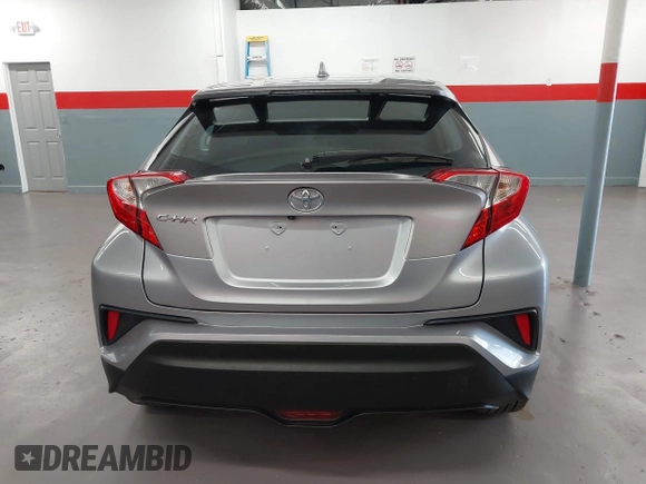 2018 Toyota C-HR XLE z VIN NMTKHMBX0JR015680, wystawiony jako IAAI lot #41987642 z przebiegiem 80 367 mil mil oraz . Historia ofert i sprzedaży dostępna na DreamBid. Obrazek 16.