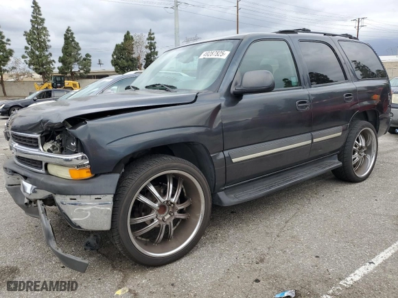 2004 Chevrolet Tahoe LS with VIN 1GNEC13T54R305561, listed as a Copart auction lot 49287825 with 271,576 mi miles and Salvage Title. Bid and sale history available at carsss.com. Image 1.