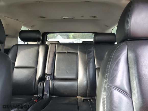 2009 Cadillac Escalade Hybrid with VIN 1GYFK43529R117682, listed as a Copart auction lot 53949915 with 221,447 mi miles and Clean Title. Bid and sale history available at carsss.com. Image 10.