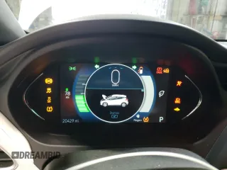 2019 Chevrolet Bolt EV Premier z VIN 1G1FZ6S0XK4138438, wystawiony jako Copart lot #87382374 z przebiegiem 20 429 mil mil oraz Szkoda całkowita • Salvage title. Historia ofert i sprzedaży dostępna na DreamBid. Obrazek 9.