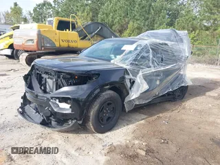 2023 Ford Police Interceptor с VIN 1FM5K8AC3PGC19751, выставлен на аукционе IAAI как лот 41773191 с пробегом Не указан миль и . История ставок и продаж доступна на DreamBid. Изображение 18.
