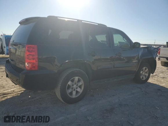 2009 GMC Yukon SLE w/3SA with VIN 1GKFC23C19R105937, listed as a Copart auction lot 85500104 with 238,907 mi miles and Salvage Title. Bid and sale history available at carsss.com. Image 3.