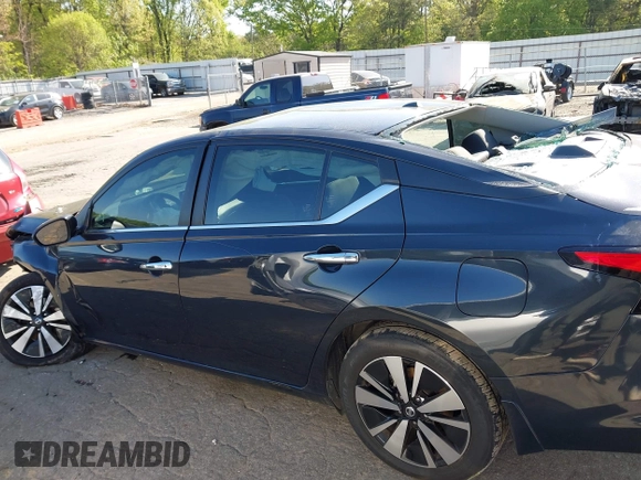 2022 Nissan Altima SV z VIN 1N4BL4DW6NN366681, wystawiony jako IAAI lot #41990935 z przebiegiem 78 738 mil mil oraz . Historia ofert i sprzedaży dostępna na DreamBid. Obrazek 13.