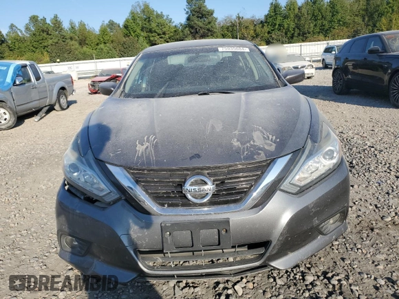 2017 Nissan Altima SV with VIN 1N4AL3AP0HC190939, listed as a Copart auction lot 75935684 with 137,376 mi miles and Salvage Title. Bid and sale history available at carsss.com. Image 5.